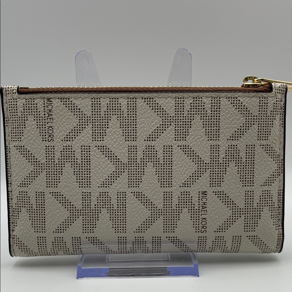 NWOT Michael Kors Tan and Cream Logo Compact Wallet - Picture 3 of 9